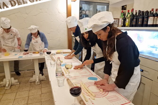 Rome: Pasta Cooking Class, Dinner & Wine in Authentic Restaurant - The role of the English-speaking host