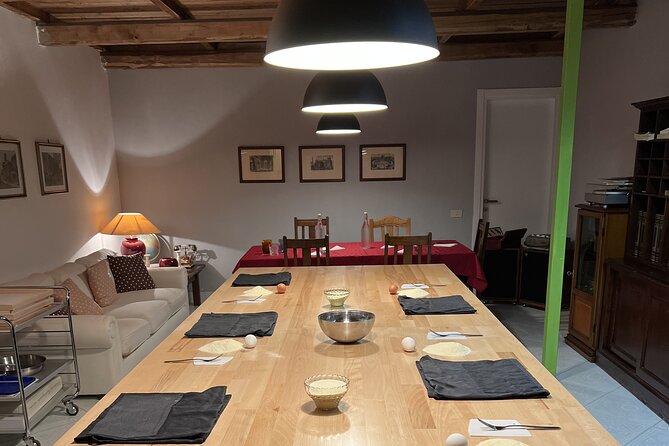 Rome Pasta Making Class with Italian Sauces and Wine Included - Why the small group matters