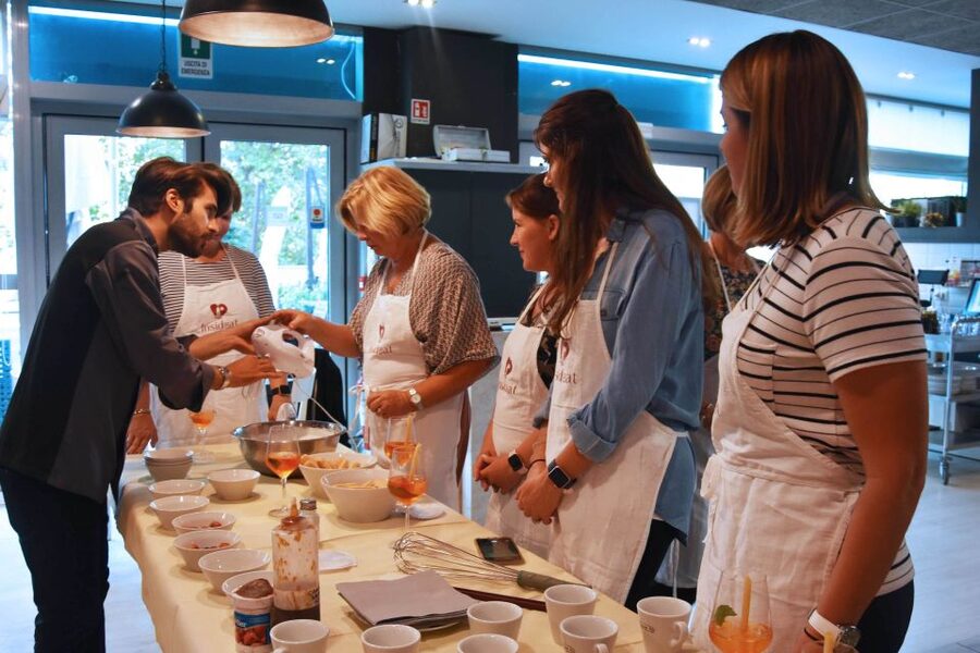 Rome: Pasta, Ravioli & Tiramisu Class with Unlimited Wine - Starting with tiramisu and the mascarpone cream
