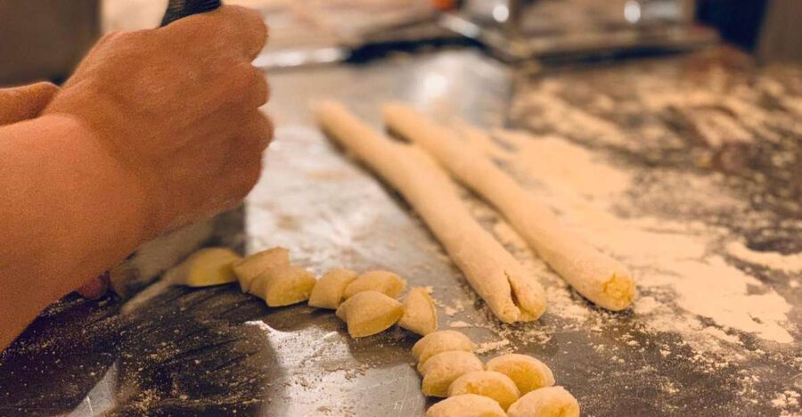 Rome: Pasta & Tiramisu Class with Free Flowing Fine Wine - Starting with Roman cooking, not just a restaurant meal