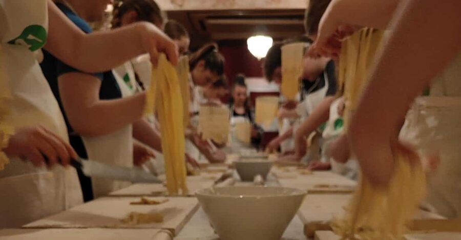 Rome: Pasta & Tiramisu Cooking Class near the Spanish Steps - Tiramisu with a group-made cream