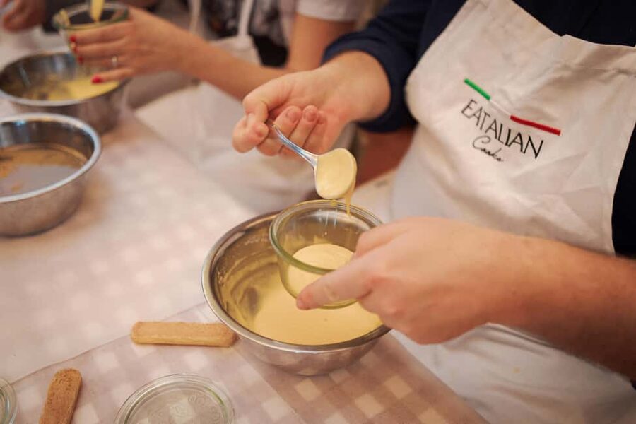Rome: Pizza and Tiramisu Cooking Class in Piazza Navona - A cooking class beside Piazza Navona