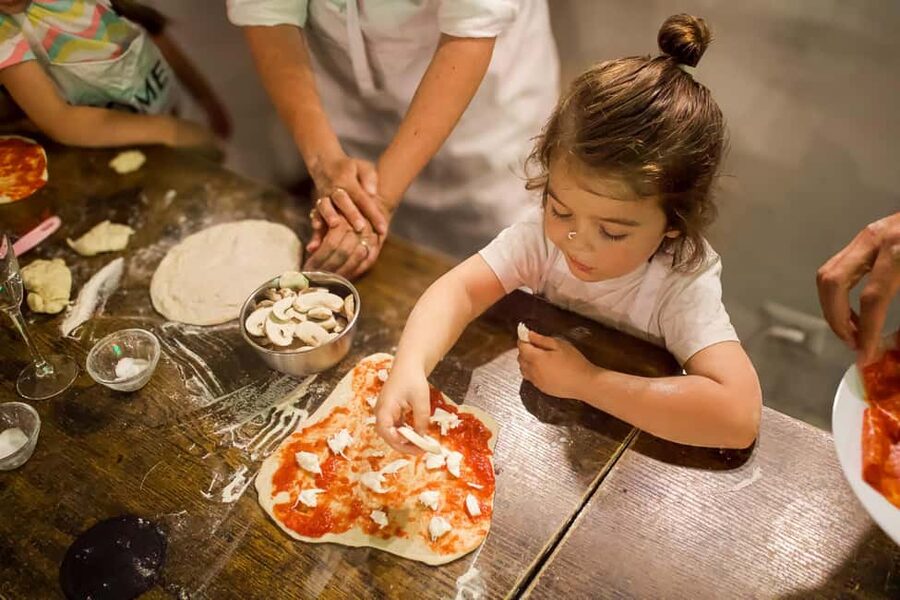 Rome: Pizza and Tiramisu Cooking Class Near the Colosseum - Timing, cancellations, and practical limits
