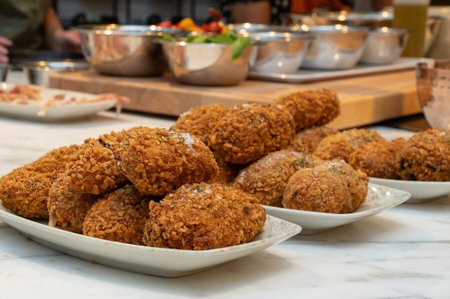 Rome: Pizza & Gelato Cooking Class + Private Chef - Who should book this class