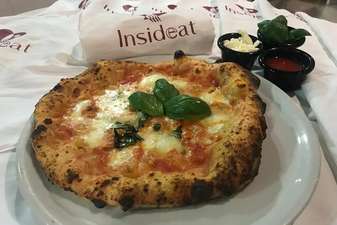 Rome: Pizza Making Class Small Group Experience - Choosing toppings and building your pizza