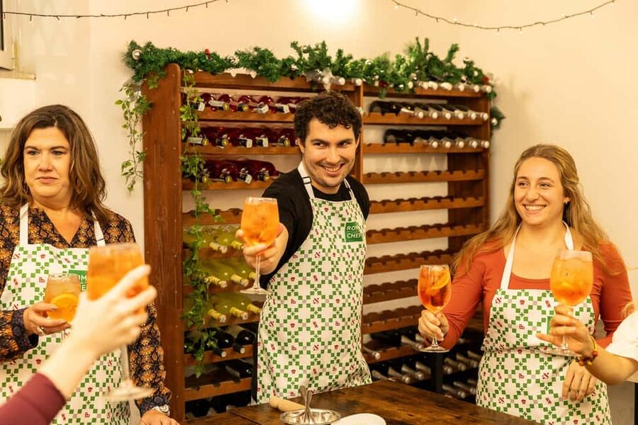 Rome: Pizza Making Cooking Class With Spritz Cocktails - The Spritz lesson keeps the evening moving