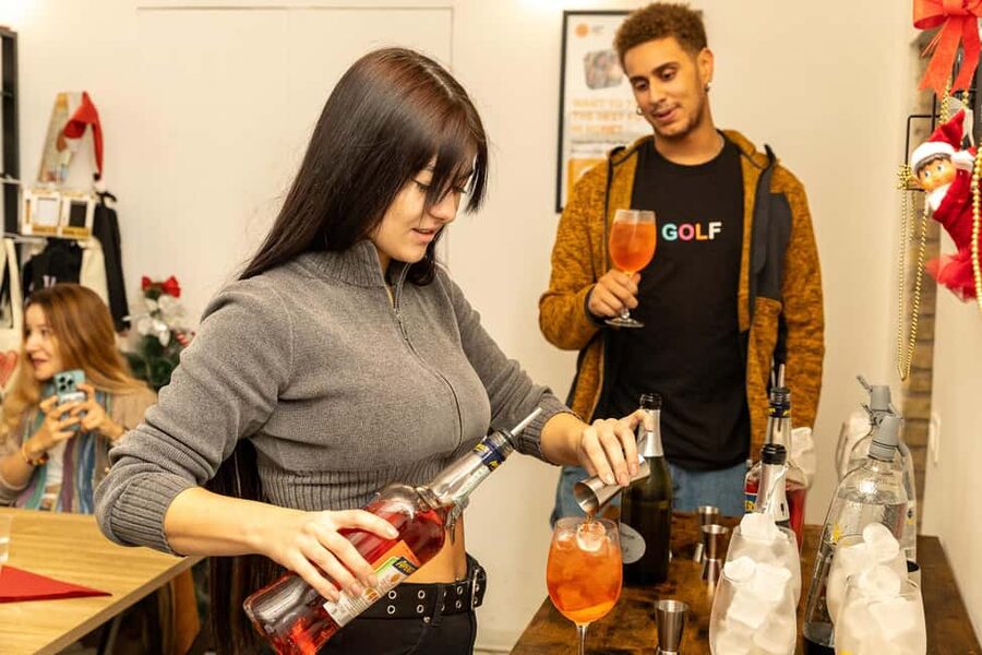 Rome: Pizza Making Cooking Class With Spritz Cocktails - What the $56 price really covers