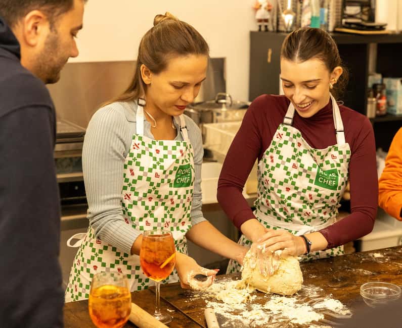 Rome: Pizza Making Cooking Class With Spritz Cocktails - Making pizza step by step