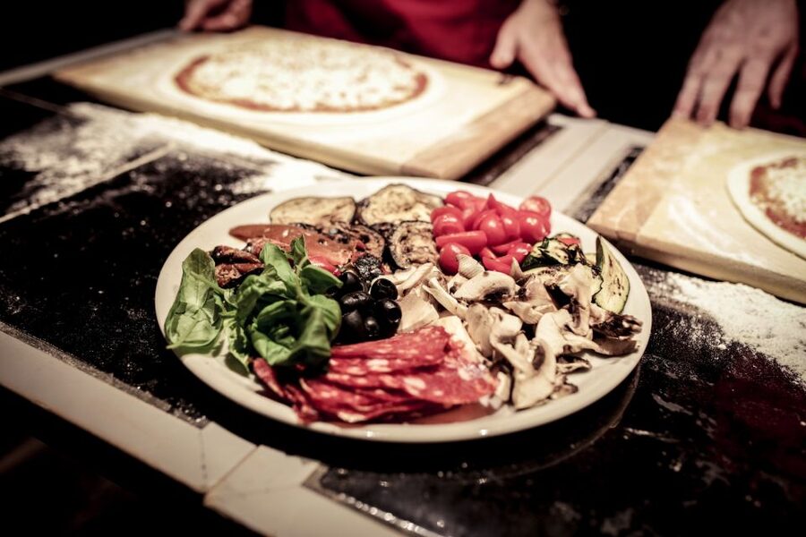 Rome: Pizza-Making Course with Dinner - The chefs make a real difference