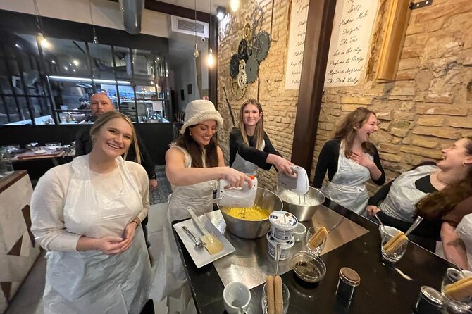 Rome: Pizza & Tiramisu Class with Free Flowing Fine Wine - The instructors shape the experience