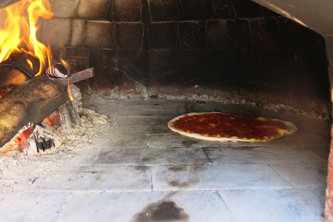 Rome: Private Pizza Making Home cooking class with a local - Is $86.73 per person good value?