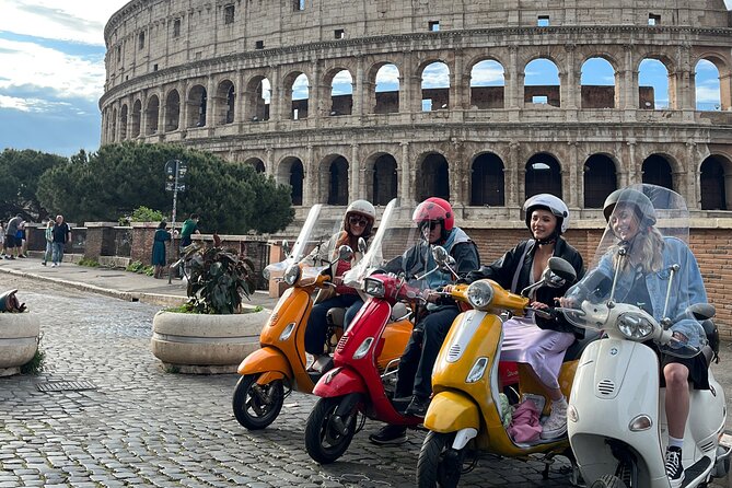 Rome: Private Vespa Tour and Professional Photoshoot - Gianicolo Terrace and coffee above Rome