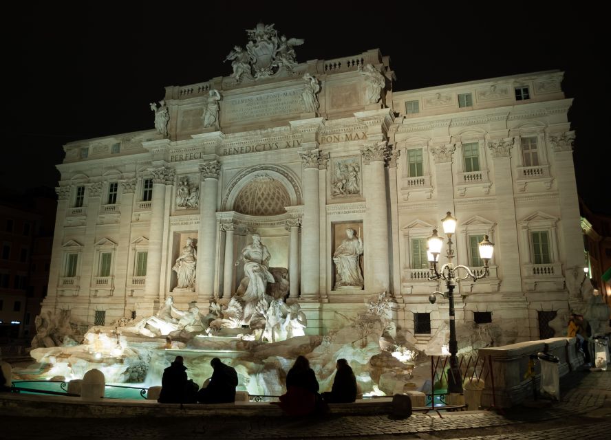 Rome: Small-Group Night Tour with Pizza and Gelato - The Colosseum and Roman Forum under lights
