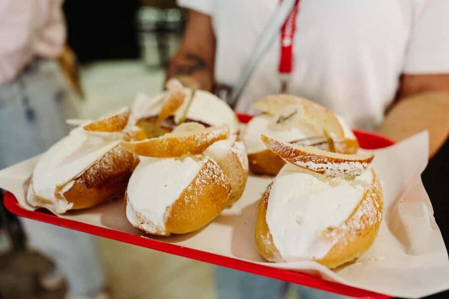 Rome: Testaccio Food & Market Tour with Pasta & Wine - Coffee and pastries at Pasticceria Linari