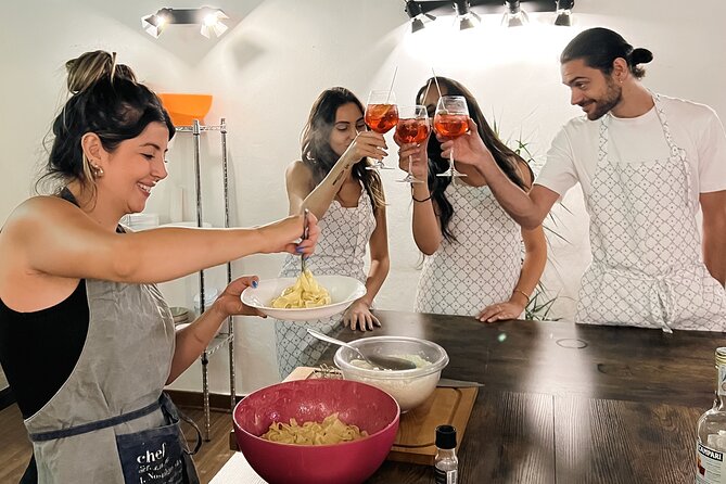 Rome Tipsy Cooking Class: Make Pasta and Mix 3 Spritz Cocktails - A group size that helps solo visitors