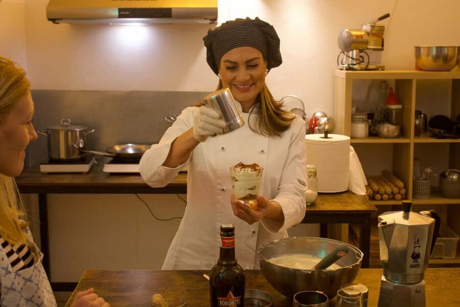 Rome: Tiramisu and Pasta Cooking Class near the Colosseum - Starting with tiramisu and a drink