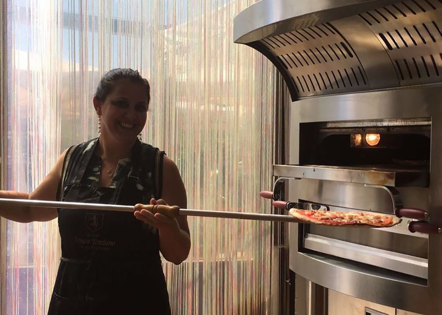 San Gimignano: 2-Hour Pizza Class & Wine Tasting - The 90-minute meal and wine tasting