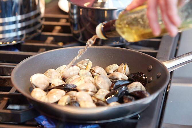 Seafood & Handmade Pasta Class in Central Philadelphia (4-Course) - Date night, beginner lesson, or seafood outing?