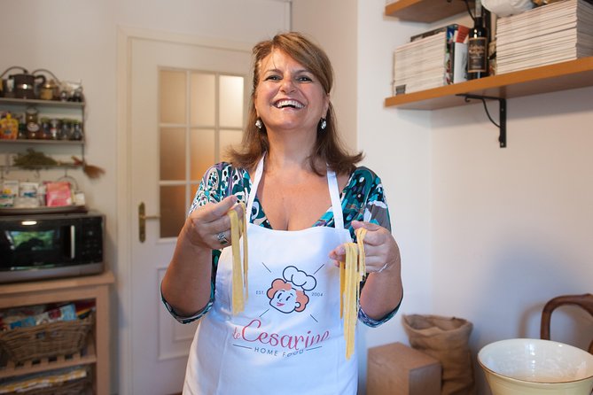 Share Your Pasta Love in a Local’s Home in Florence - Eating what you made