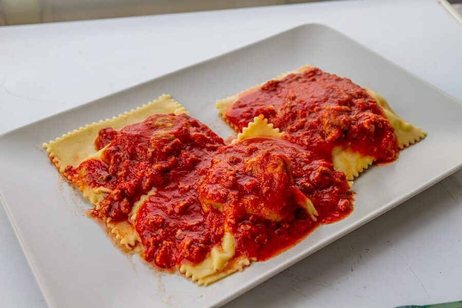 Share Your Pasta Love in a Local’s Home in Rome - The welcome: aperitivo and a small appetizer