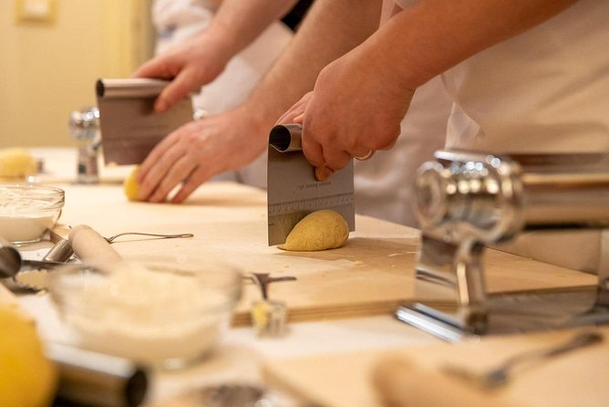 Share your Pasta Love: Small group Pasta and Tiramisu class in Ostuni - Aperitivo Before the Meal