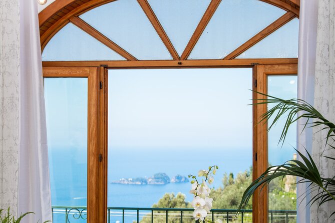 Small-Group Cooking Class in Positano: Gnocchi, Tiramisù & Drinks - A family kitchen above Positano