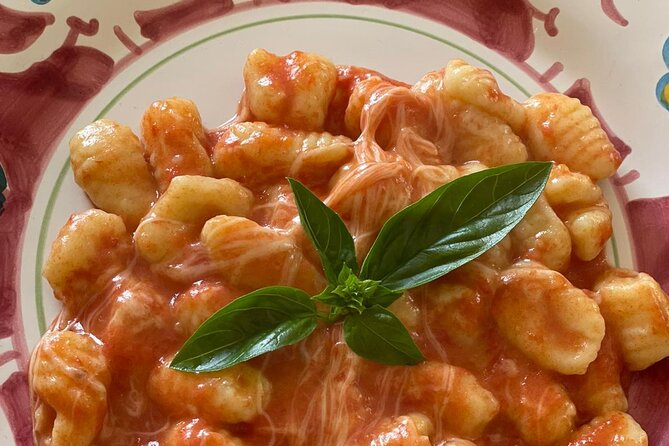 Small-Group Cooking Class in Positano: Gnocchi, Tiramisù & Drinks - Making two kinds of gnocchi
