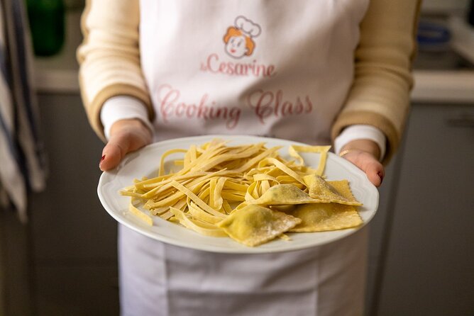 Small Group Pasta and Tiramisu Class at Local's Home in Venice - Aperitivo, wine, and the meal you prepare