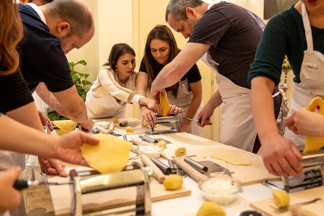 Small group Pasta and Tiramisu class in Lecce - What this class suits best
