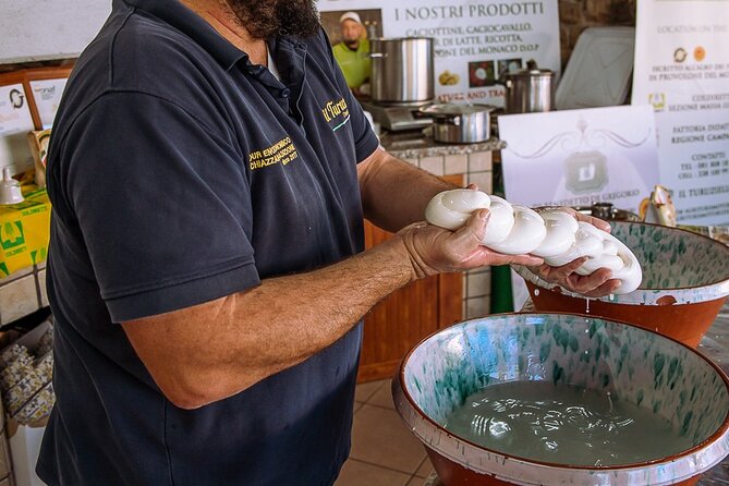 Sorrento Ape Tour, Lemon Garden, Mozzarella Show & Pizza Class - The tasting: cheese, oil, wine, and Provolone del Monaco