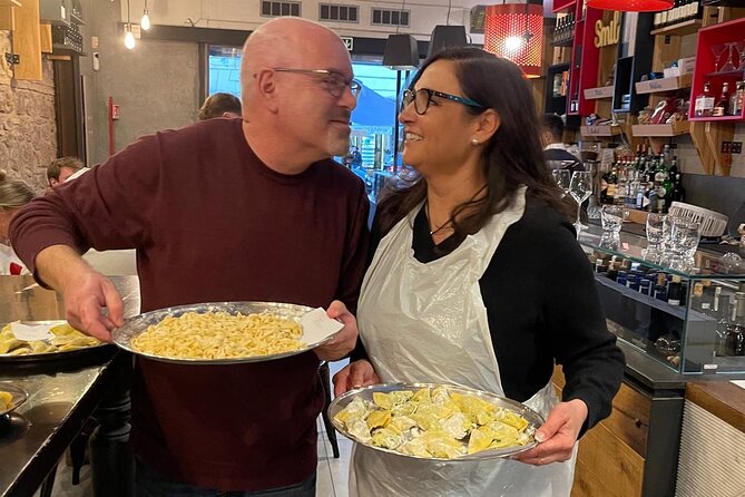 Sorrento: Pasta and Tiramisu Cooking Class with Lunch and Wine - The transfer is useful, but read the meeting details