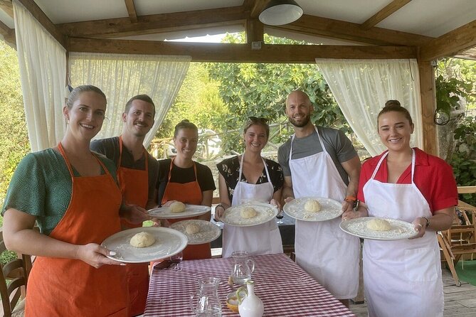 Sorrento Pizza Class with Wine, Limoncello and Transfer Included - Learning the family pizza dough recipe
