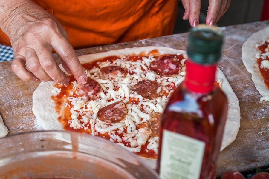 Sorrento: Pizza Making Class at Tirabusciò Cooking School - The hilltop setting and shuttle details