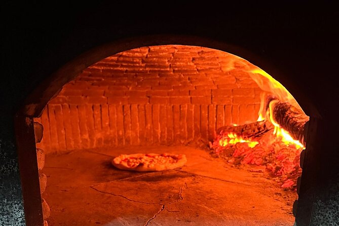 Sorrento Pizza Making Class with Local Pizzaiolo Hands on 100% - Making pizza above Sorrento