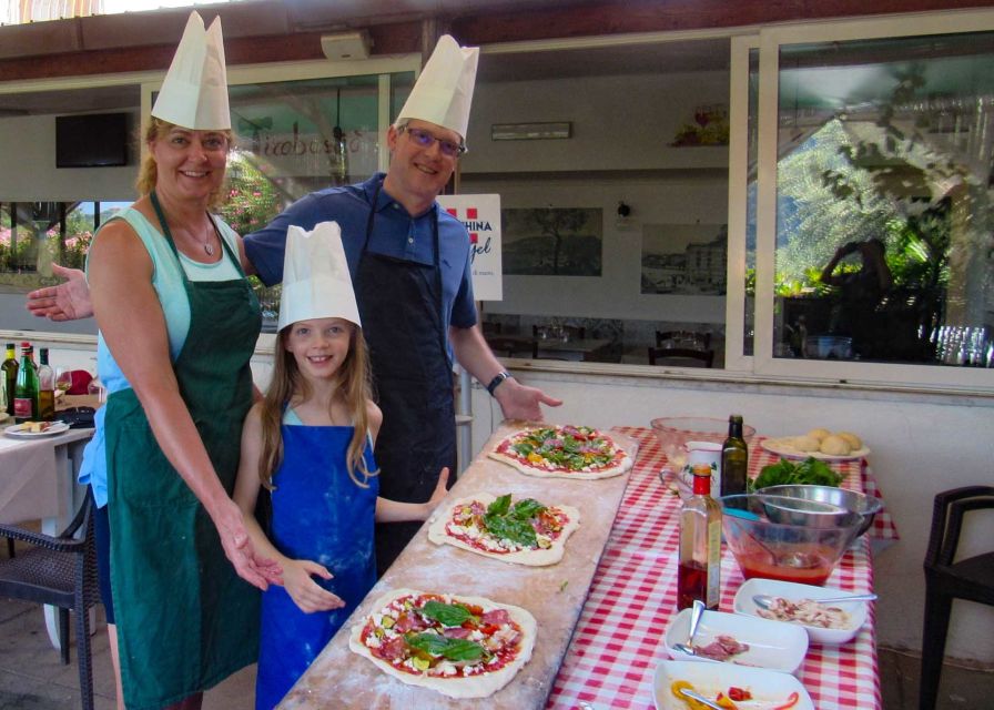 Sorrento: Pizza Making Course - Building your personal pizza