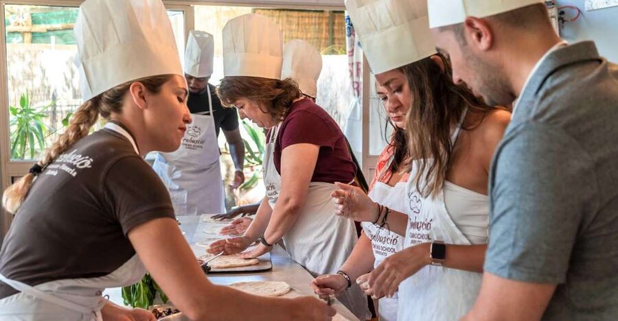 Sorrento: Pizza Making Course - Dough first, toppings later