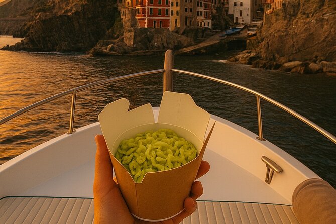 Sunset on a boat with fresh pesto pasta - Key points to know