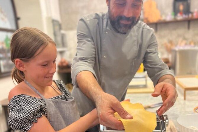 Super Fun Pasta & Gelato Class by Vatican with Wine + Oil Tasting - Finding the class near the Vatican