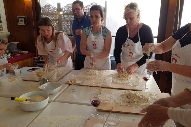 Taormina Pizza Making Class- From Messina - The guides and the feel of the day