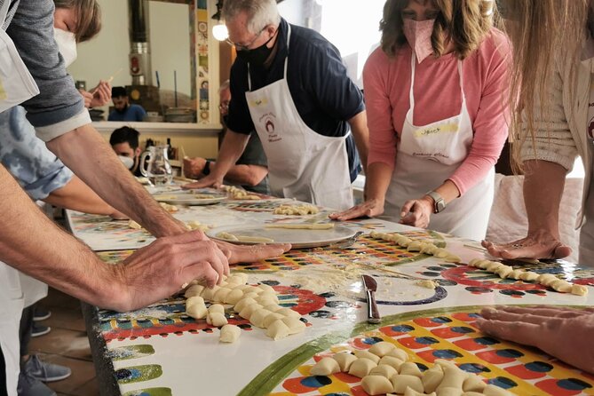 Taormina Pizza Making Class- From Messina - Inside the two-hour Porta Messina cooking class
