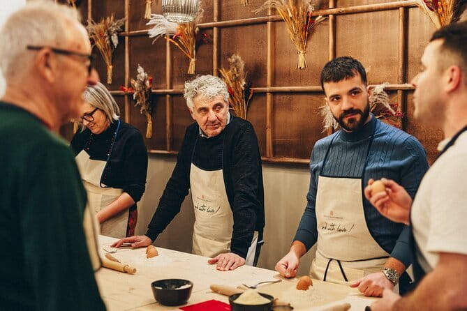 The Art of Pasta and Wine Tasting with Local Sommelier - A three-hour Florence evening built around the table