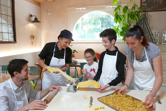 Tortellini Cooking Class with Mamma in Verona - Making the famous Valeggio love knot