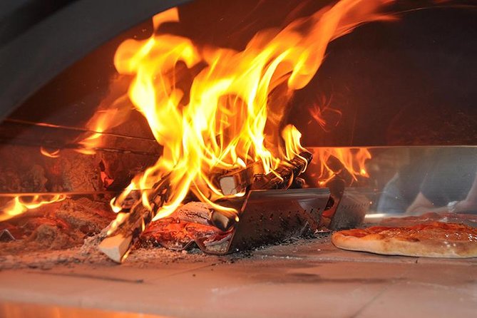 Toss, Bake, Cheers! - Sorrento Pizza Making Class with Wine - When this class makes the most sense