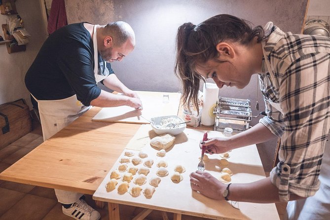 Traditional Home Cooking in Modena,Tagliatelle, Tortelloni & Wine - Tiramisù finishes the lesson