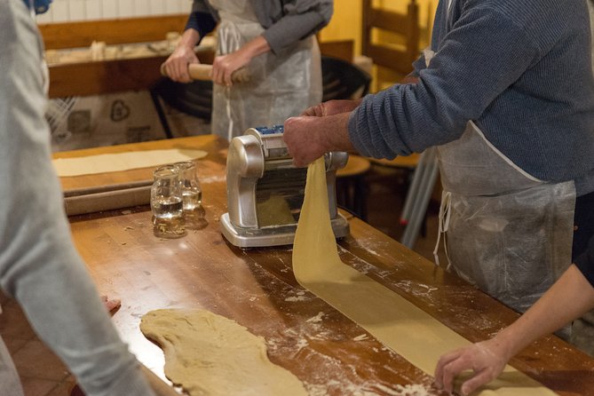 Traditional Home Cooking in Modena,Tagliatelle, Tortelloni & Wine - A close look at the three-hour schedule