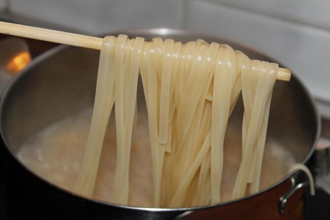 Traditional Pasta Cooking Class with Tiramisu Small Group - Choosing a sauce for your pasta