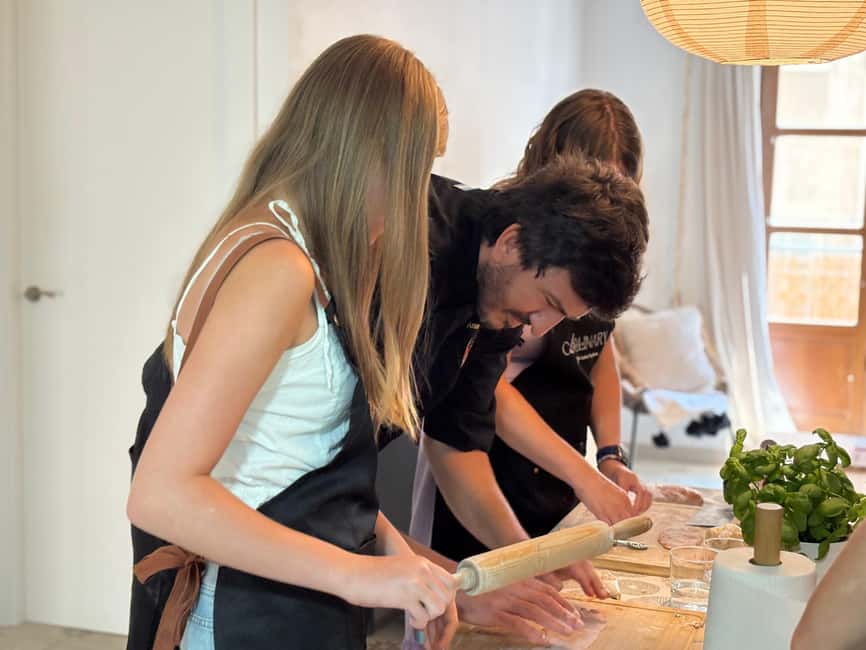 Valencia: Fresh Pasta Workshop with Lunch/Dinner in the Center - How the $88 price compares with the experience