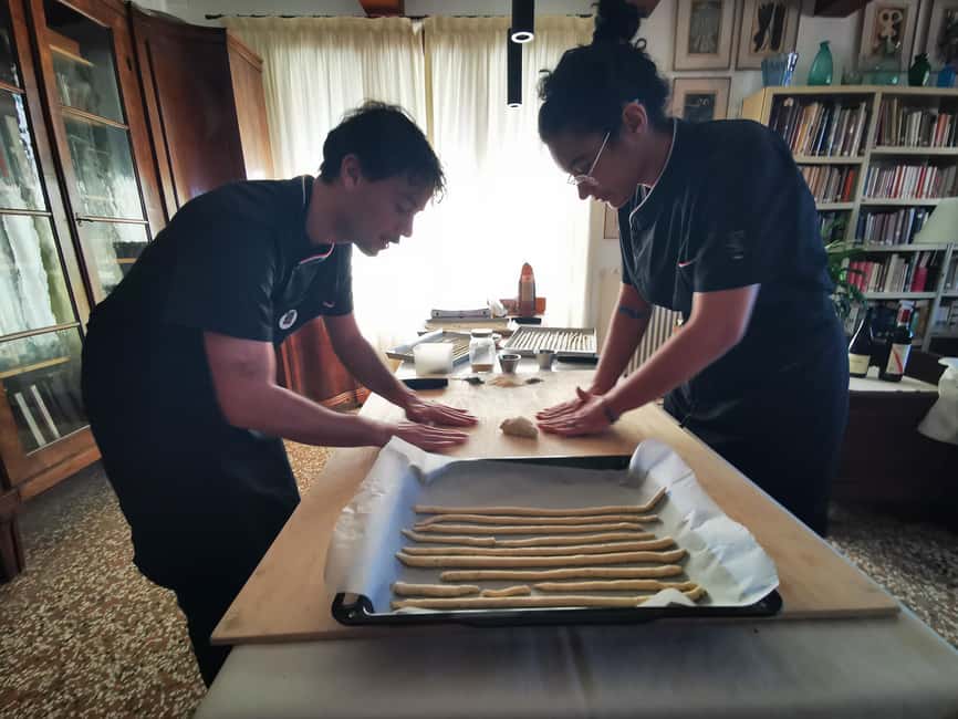 Venice: Cooking Class with Tiramisu and Pasta Making - Cooking Pasta in a Sixteenth-Century Venetian Home