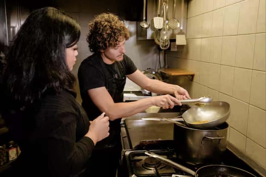 Venice: Pasta Carbonara Cooking Class with Wine - Key points to know before booking
