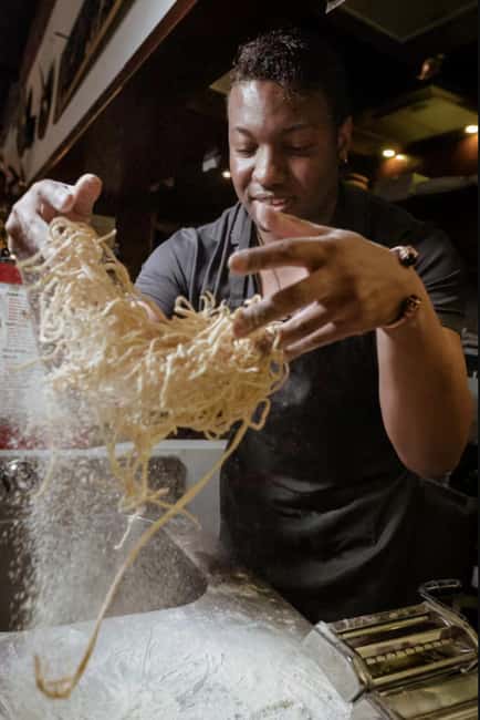 Venice: Pasta Carbonara Cooking Class with Wine - Who will enjoy this class most
